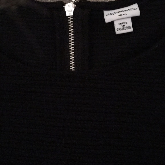 Top - Picture 2 of 3